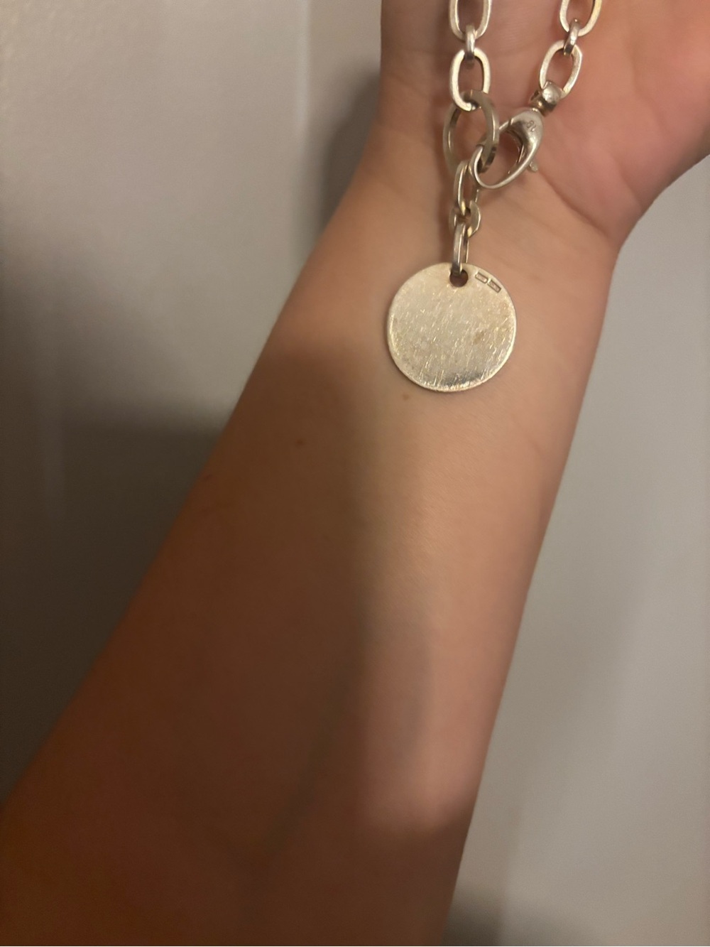 Gucci Silver Link Chain Bracelet with Disc Charm - Silver - Picture 3 of 4